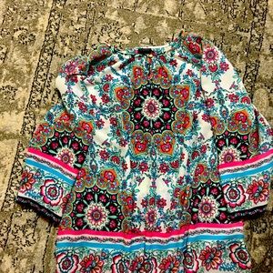 Talbots 3/4 length shelve top. The width of the bottom is 57”.